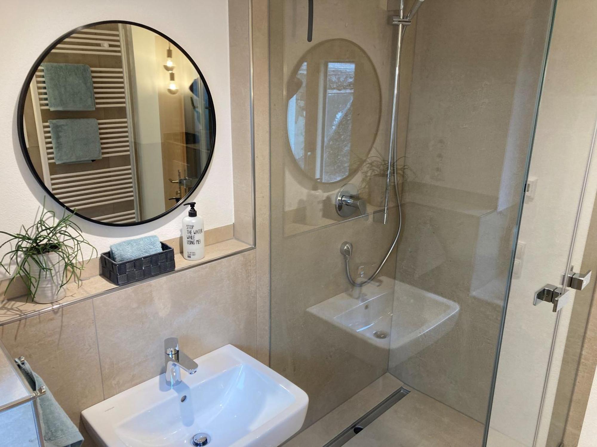 Schlafplaetzle Hotel Karlstadt Ngoại thất bức ảnh